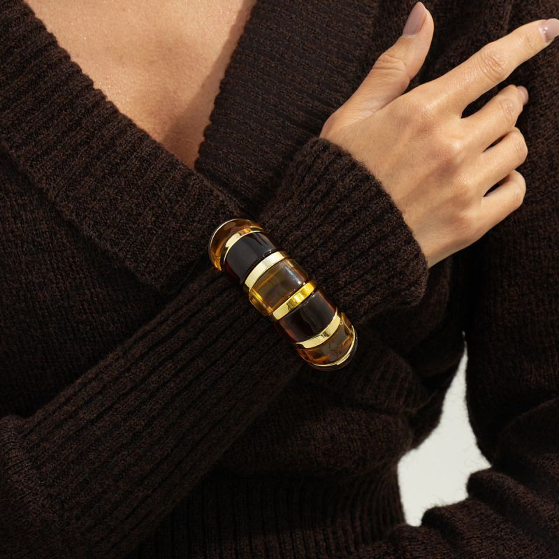 Жесткий браслет CJT25666