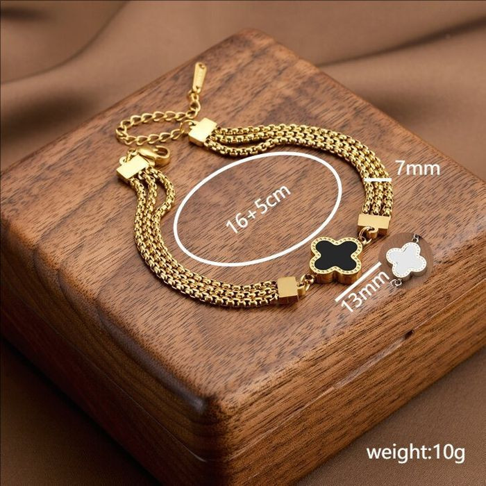 Браслет многослойный с перламутровым клевером J11295CJJ Браслет многослойный с перламутровым клевером J11295CJJ