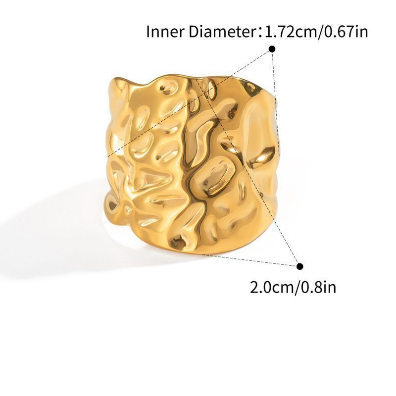 Широкое кольцо с эффектом мятого металла CJN49701